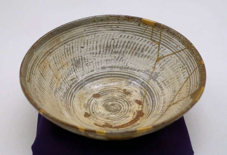 Kitsugi bowl