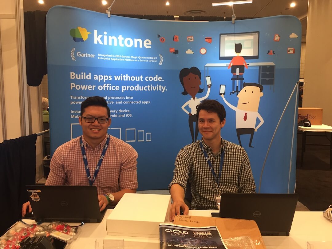 kintone cloud expo booth